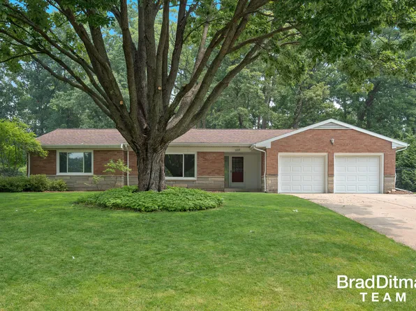 3068 Bonita Dr SE, Grand Rapids, MI 49508