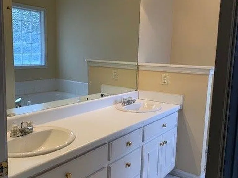 2156 Inverness Pkwy — Photo 7