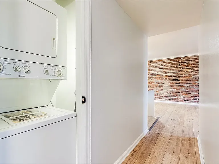 1060 Chatham Park Dr — Photo 17