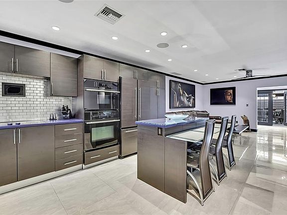 5th image of 3414 ARBOR OAKS COURT