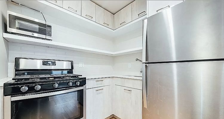 1st image of 200 Clifton Pl #1D