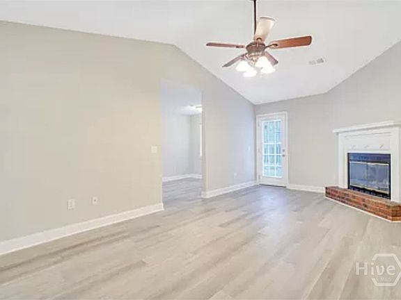 3rd image of 21 Haney Road