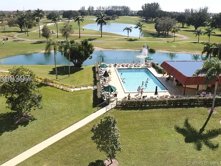 700 S Hollybrook Dr #207 — Photo 18