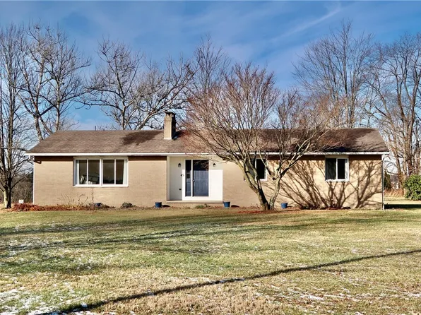45 Plummer McCullough Rd, Mercer, PA 16137