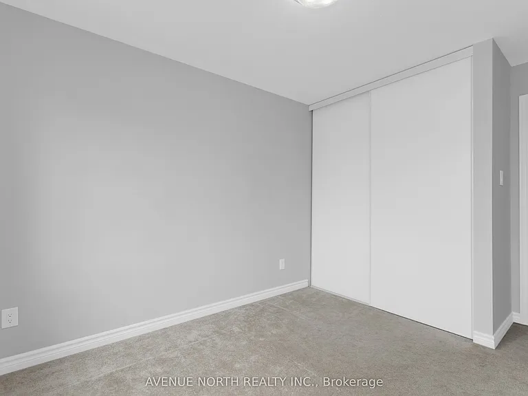 940 Kilbirnie Dr — Photo 38