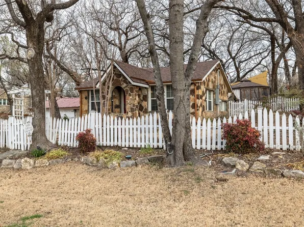 4826 Williams Spring Rd, Fort Worth, TX 76135