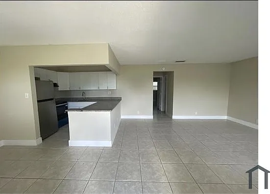 207 NW 32nd Ct #211 — Photo 21