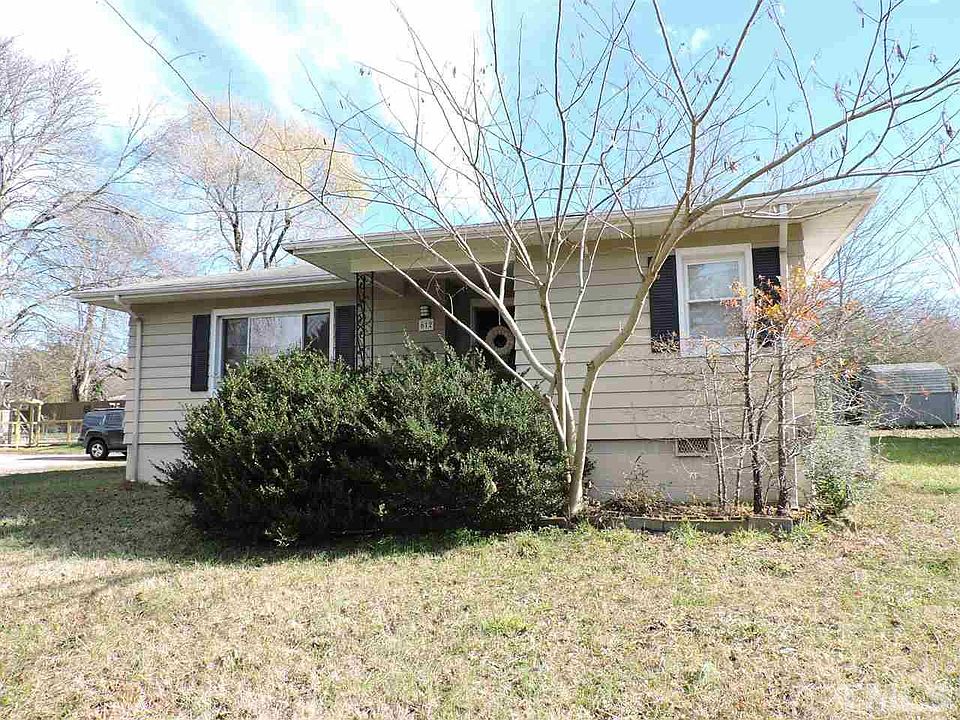 1st image of 612 Lakeshore Dr