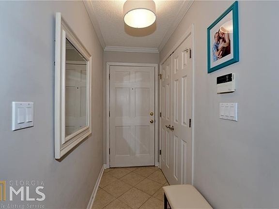 5th image of 703 Bainbridge Dr #703