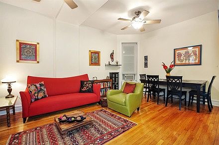 5th image of 916 Union St APT 1D