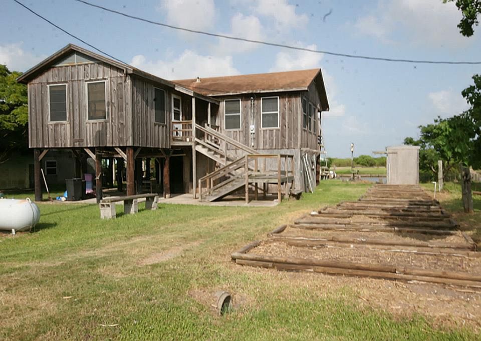 1st image of 1528 County Road 441a