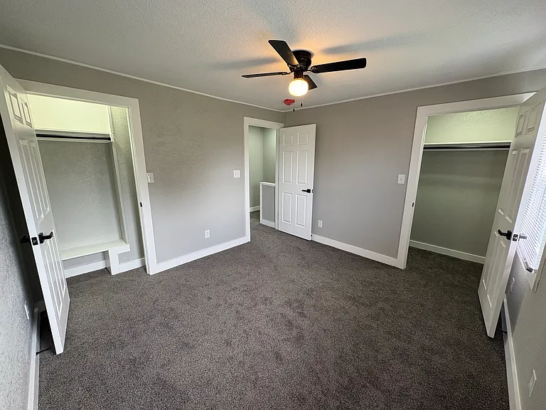 Bedroom 2 (Master)