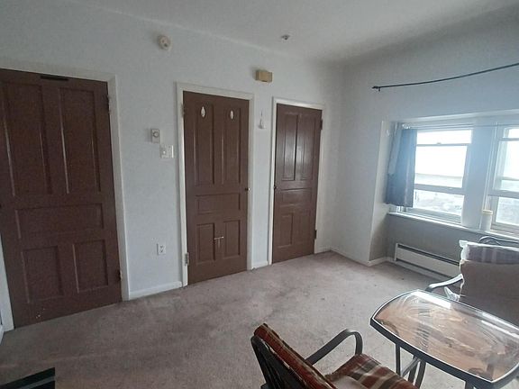 Bedroom with 3 closets, Furniture temporarily in room