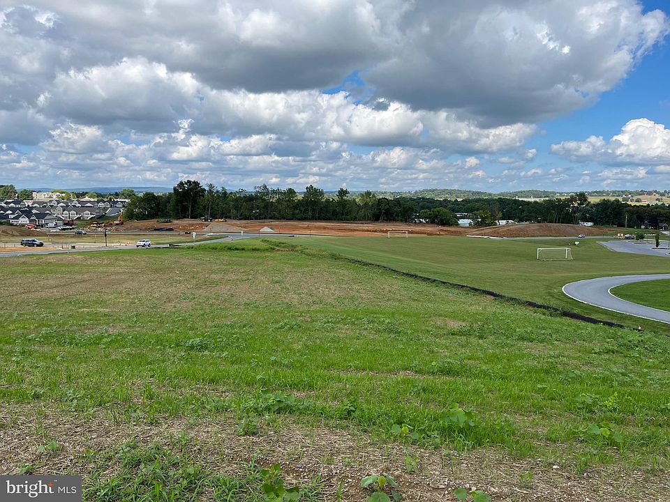 2nd image of 397 Pierson Rd #91