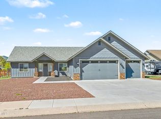 2762 W Highland Meadows Dr, Williams, AZ 86046