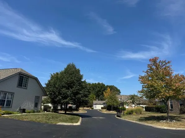 93 Villa Pointe Dr, Columbus, OH 43213