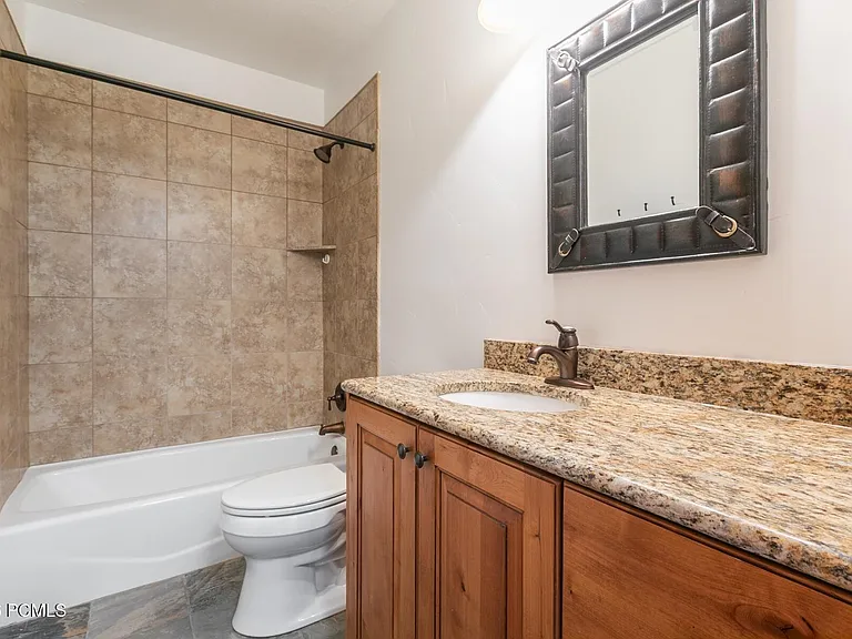 1242 W Stillwater Dr — Photo 19