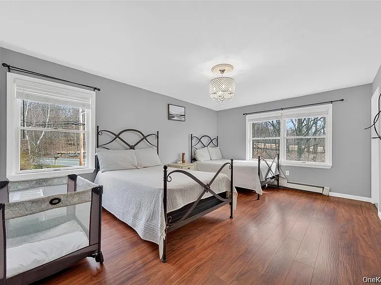 155 Roselawn Rd — Photo 23