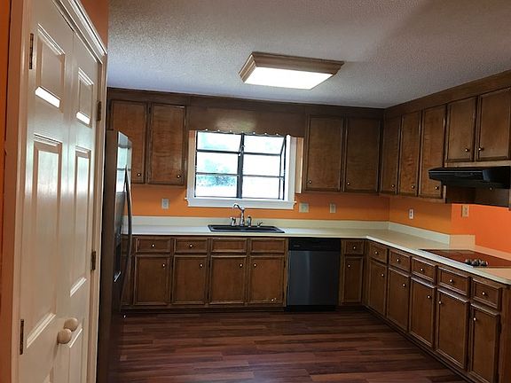 4th image of 5141 Brentwood Ln SE