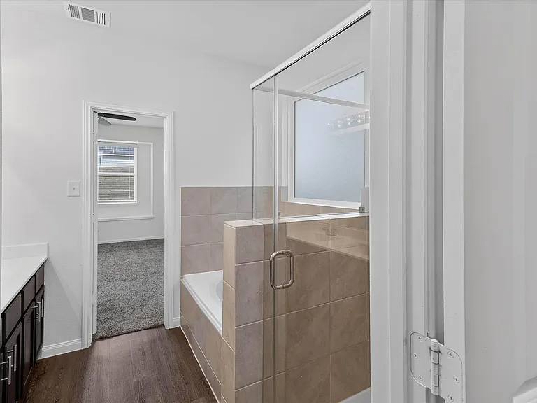 24839 Goldoni Dr — Photo 25