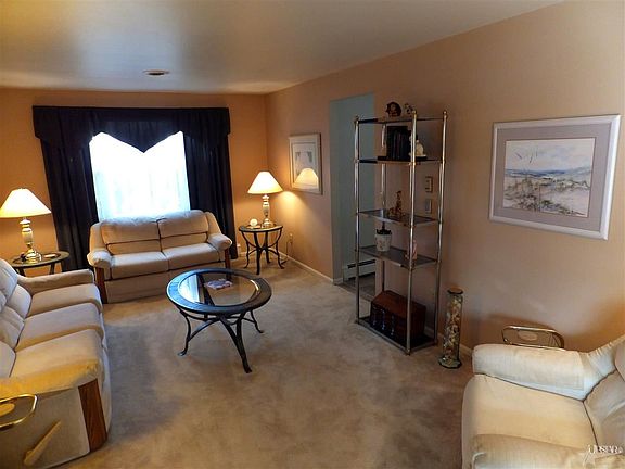 4th image of 7518 Hermitage Pl