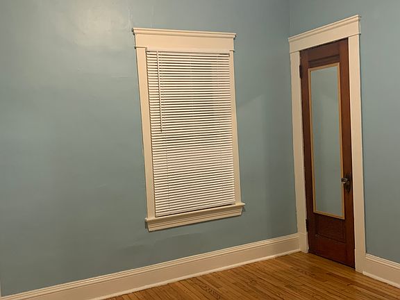 3rd image of 2614 Tate Ave