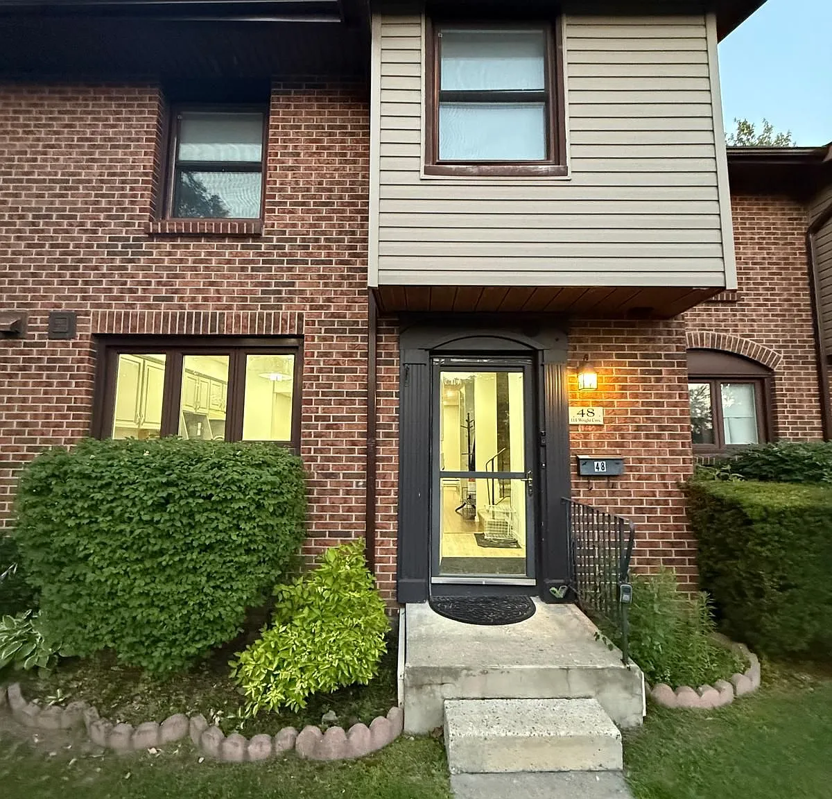 3 bed, $2,600 — Photo 2