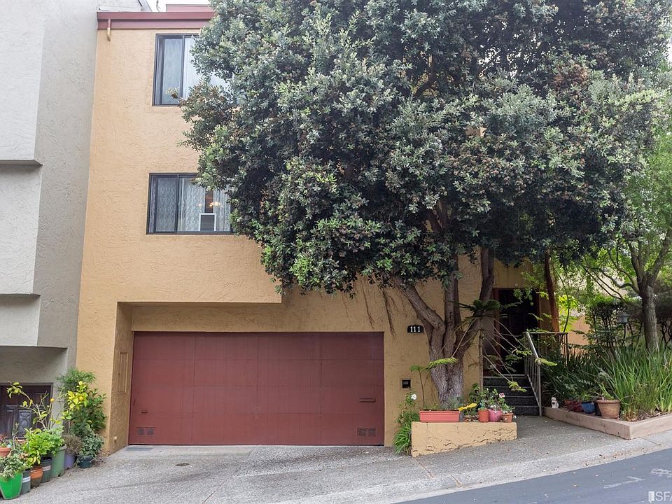 1st image of 111 Galewood Cir