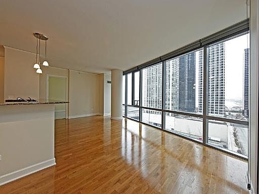 5th image of 450 E Waterside Dr #708