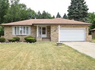 1177 E Dartmoor Ave, Seven Hills, OH