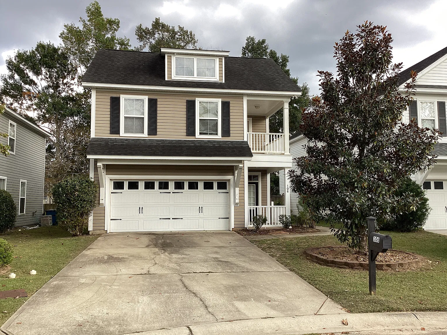 4 bed, 2.5 bath, 1896 sqft, $2,460 — Photo 1