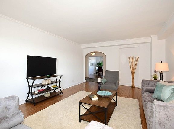 5th image of 4300 N Marine Dr APT 601