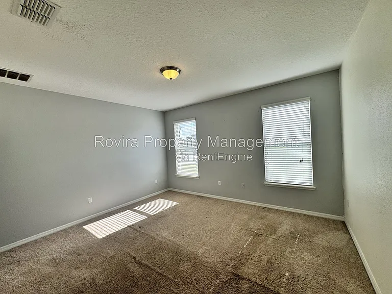 3221 Olivia Breeze Dr — Photo 11