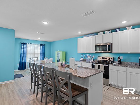 5th image of 22257 Seabrooke Ave