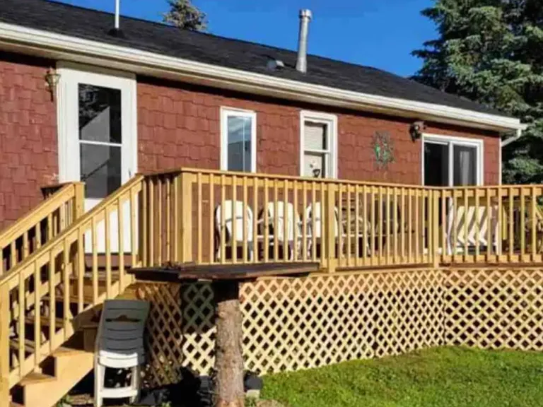 932 Anne St — Photo 3