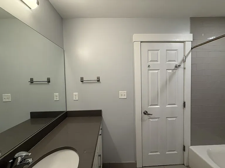 hallway bath2