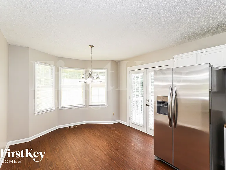 1775 Independence Dr — Photo 5