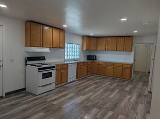 2818 10th St #A, Baker City, OR 97814