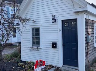 6 Pleasant St, Kittery, ME 03904