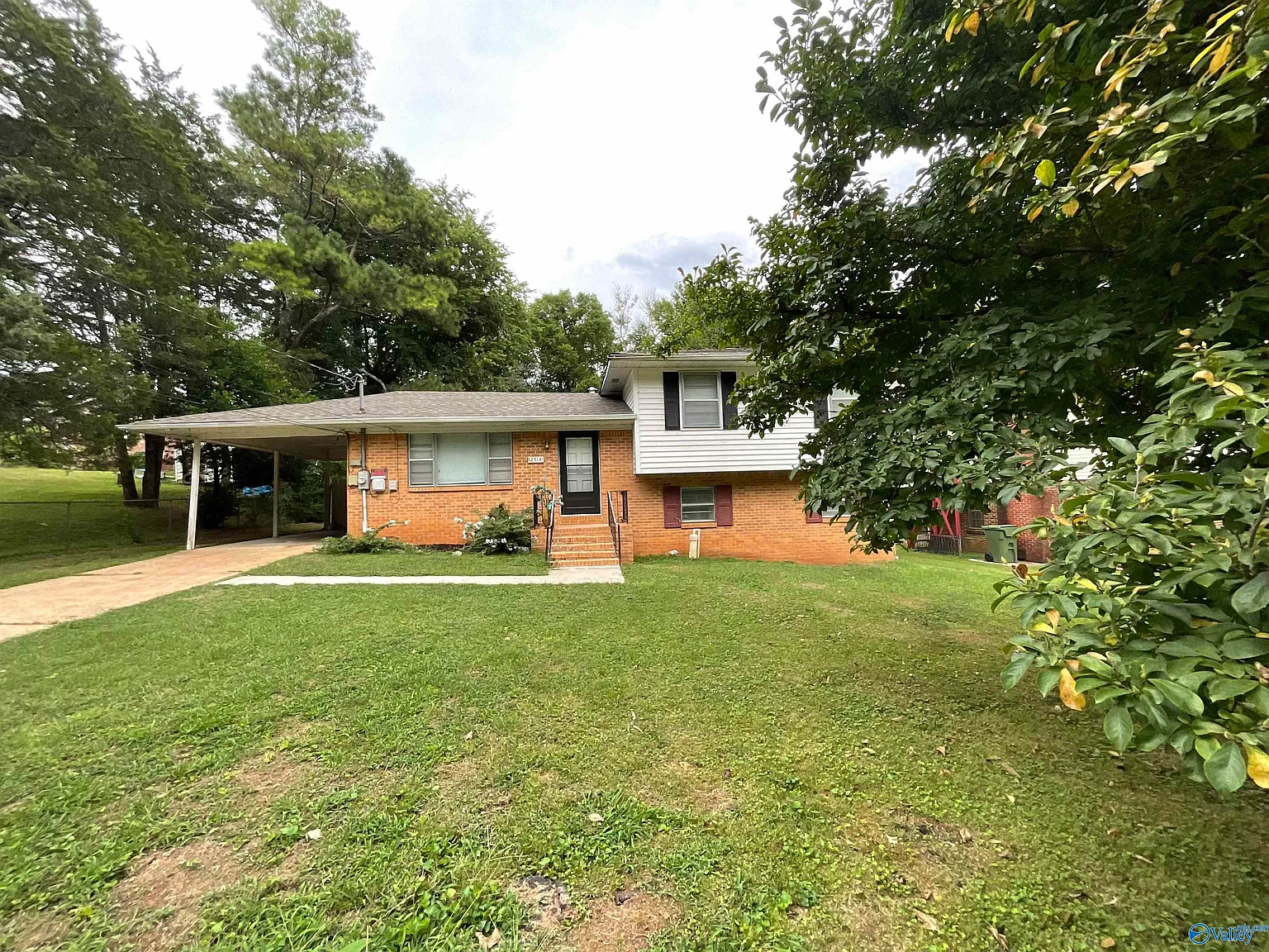 4 bed, 2.0 bath, 1560 sqft, $1,600 — Photo 1