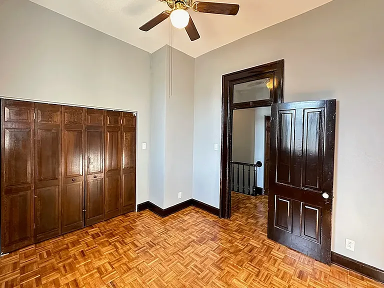 238 S Ashland Ave — Photo 14