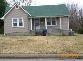 206 S Walnut St, Hohenwald, TN 38462