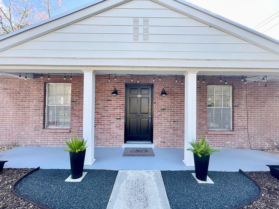 1st image of 1201 E Flora St