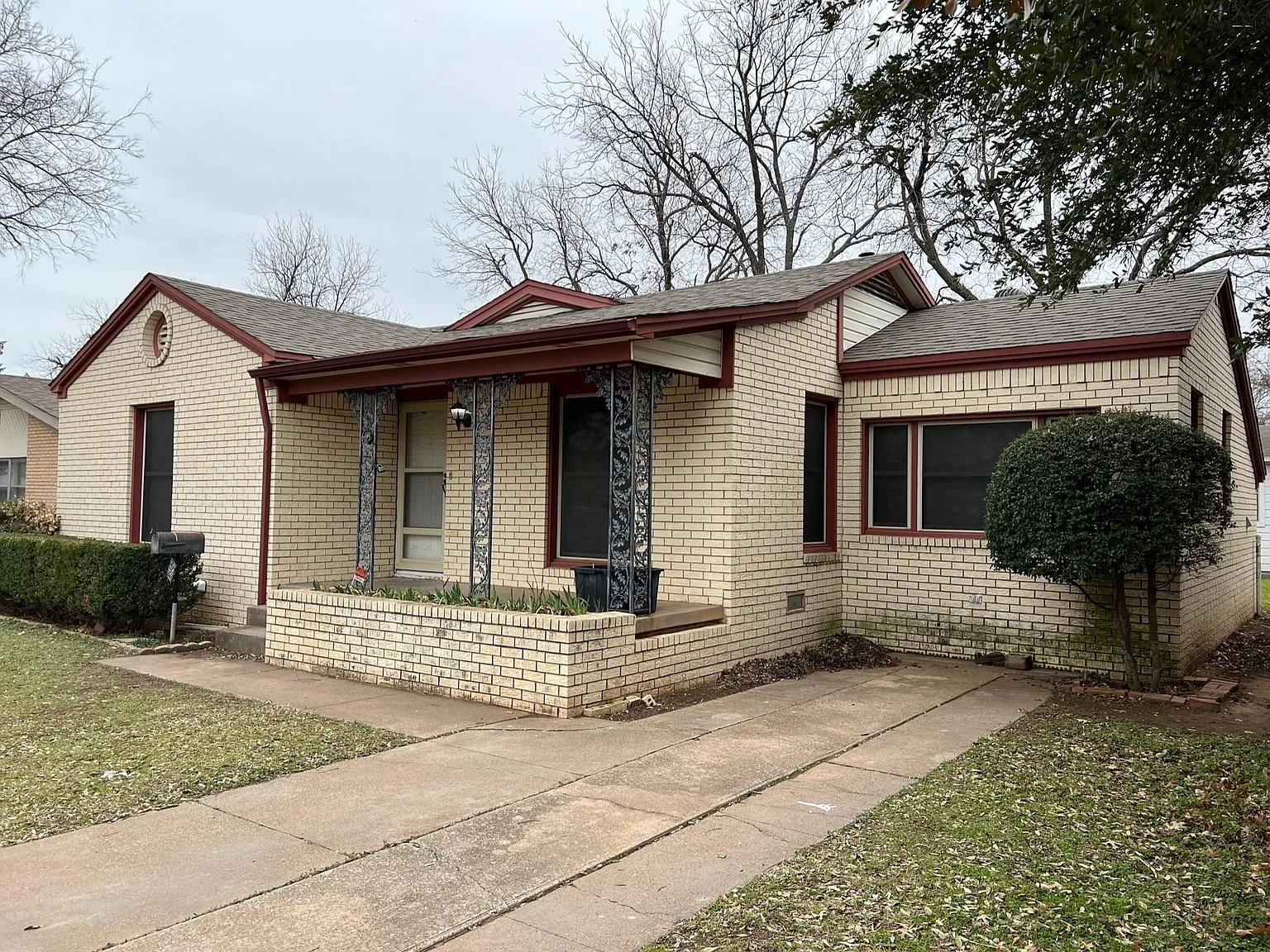 3 bed, 2.0 bath, 1736 sqft, $1,950 — Photo 3