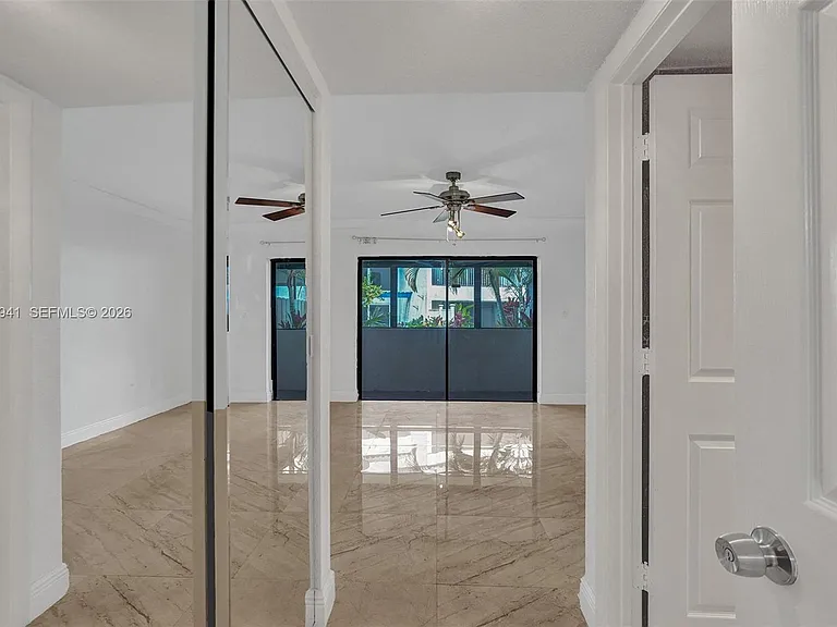 21300 San Simeon Way #P6 — Photo 10