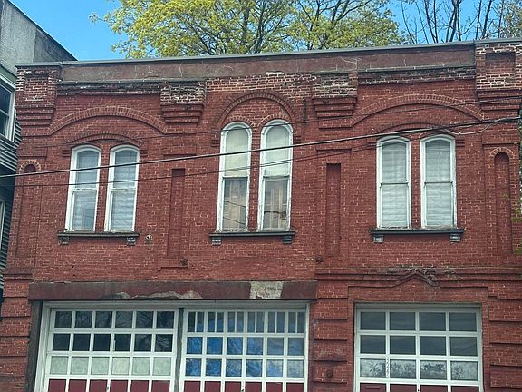 2nd image of 3245 Broad St