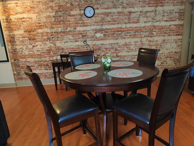 513 Park Ave #202 — Photo 6