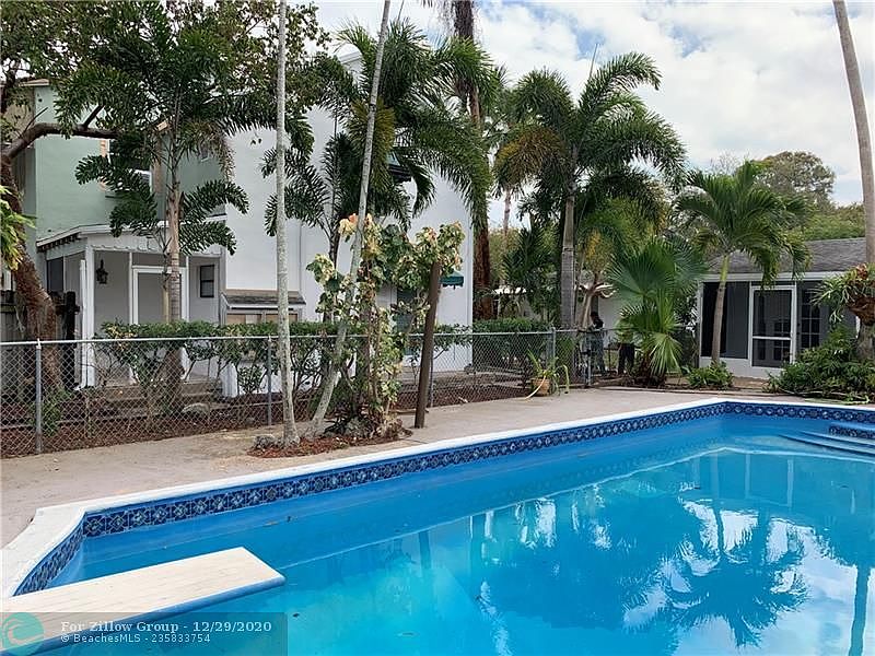 1st image of 114 NW 25th St #114