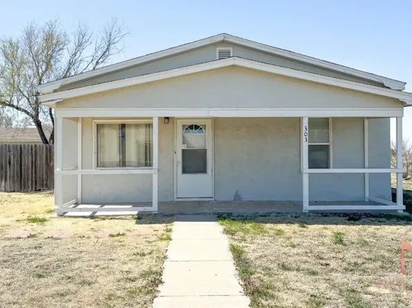 303 N Henderson St, Holcomb, KS 67851