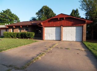 3416 Hillside Dr, Del City, OK 73115